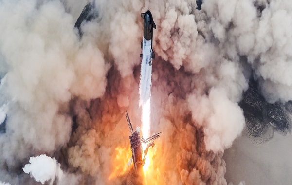 SpaceX's Starship Scores Huge Win With First Ocean Splashdown