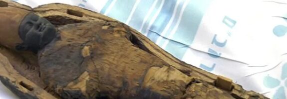 Bilim İnsanları Antik Bir Lahitin Gizemini Nasıl Çözdü?