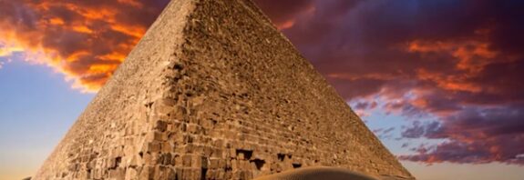 Büyük Piramitin İçinden