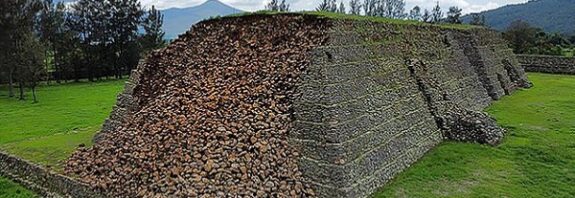 1.000 Yıllık Piramidin Çöküşü 'Yaklaşan Kıyamet' Korkularına Yol Açtı