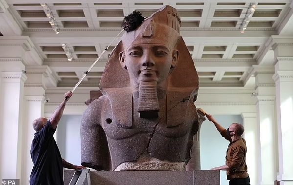 3000-year-old sword with Biblical origins is discovered in Egypt