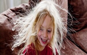We Finally Know What Creates Static Electricity, After Thousands of Years