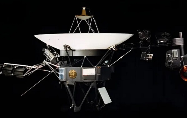Voyager 1 Ekibi 22 Milyar Km Ötedeki Motorları Onardı