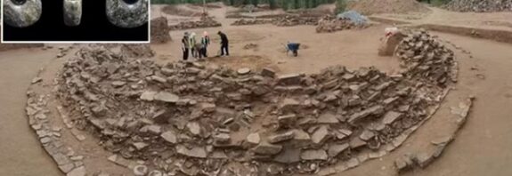 Antik Mezar Kazısında