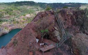 Taş Devri Sırları: 48.000 Yıllık Aşı Boyası Madeni Bulundu