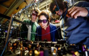 Scientists trap molecules for quantum tasks, enabling ultra-fast tech advancements