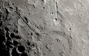 Asteroid impact on Moon carved massive canyons within minutes