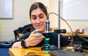 Century-old mystery of plant communication solved: Plants signal stress through negative pressure mechanisms