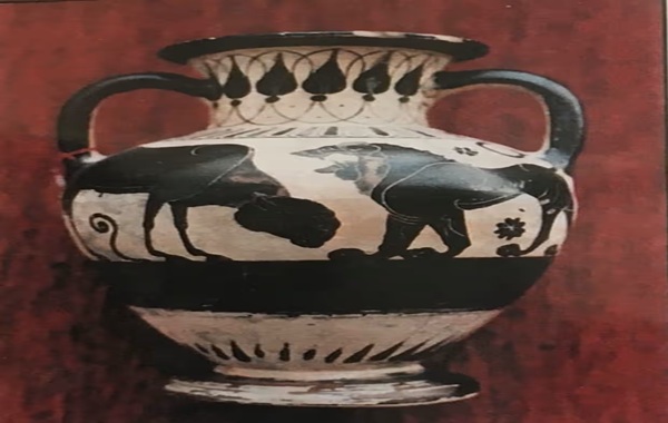 Greek vase ‘looted’ in Italy removed from sale by London gallery