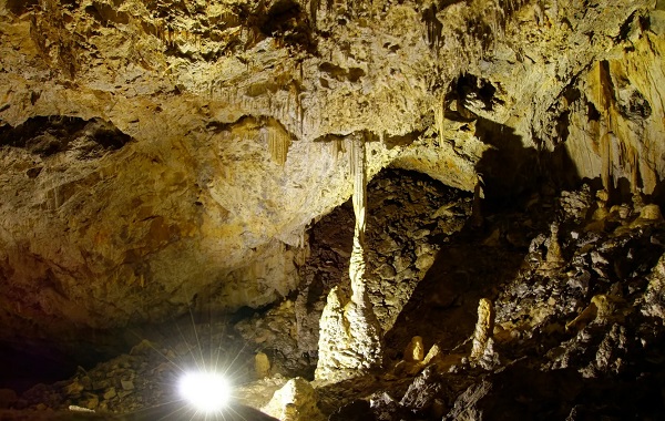 Tarih Öncesi ‘Güneş Kremi’ ve Giysileri Homo Sapiens'i Yok Olmaktan Kurtarmış Olabilir