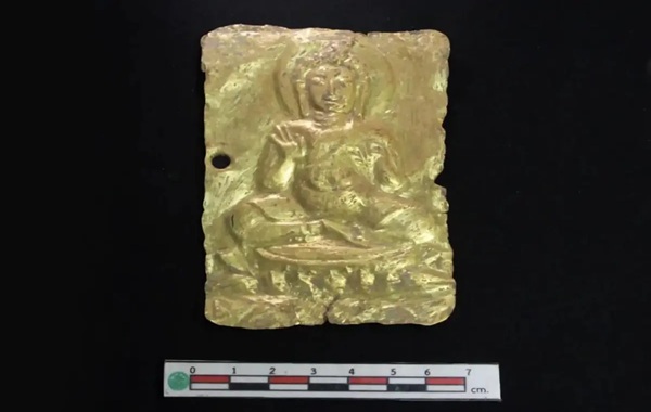 Stunning 1,300-year-old gold treasures found beneath Buddhist temple in Thailand