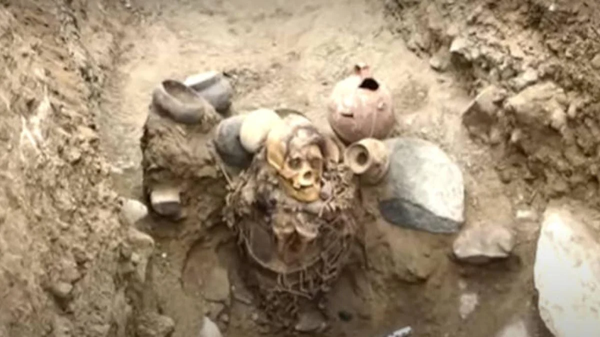 Lima'da Chancay Uygarlığına Ait Bin Yıllık İnka Öncesi Mumya Bulundu