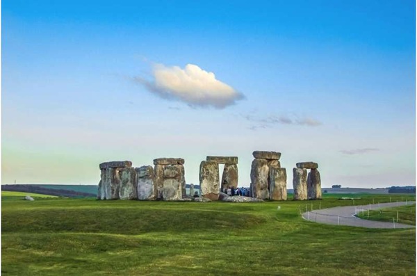What can a 5,000-year-old cow tooth tell us about the secrets of Stonehenge?