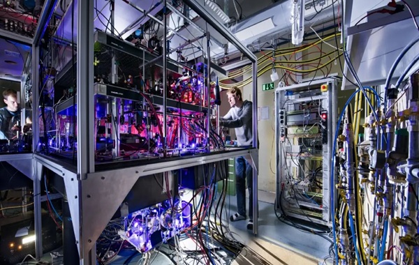 Scientists break 200-year-old principle to create atomic engines that power future nanobots