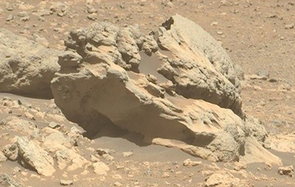 NASA Discovered a Rock on Mars That Doesn't Belong There