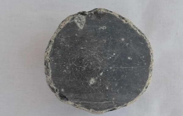 Karaman'da Keşfedilen 8.500 Yıllık Obsidyen Ayna Dünya Basınında Yer Aldı