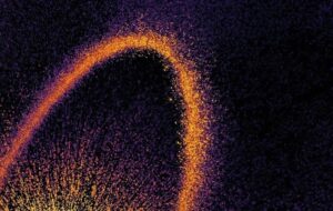 İki Protoplanetin Birbirine Çarparak Dev Bir Toz Bulutu Oluşturduğu