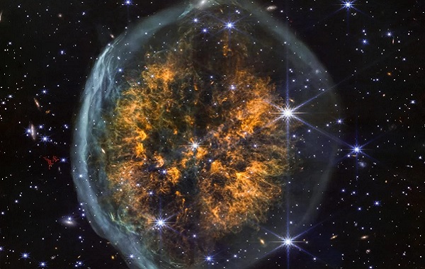 NASA'nın Webb Teleskobu Dev Bir Beyne Benzeyen Ürkütücü Bir Bulutsuyu Ortaya Çıkardı