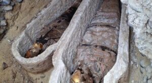 Kumların Altından Fışkıran