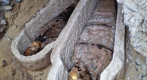 Kumların Altından Fışkıran