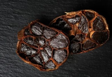 Son Yılların Trendi Siyah Sarımsak Nedir, Nasıl Yapılır ve Neden Bu Kadar İlgi Görüyor?