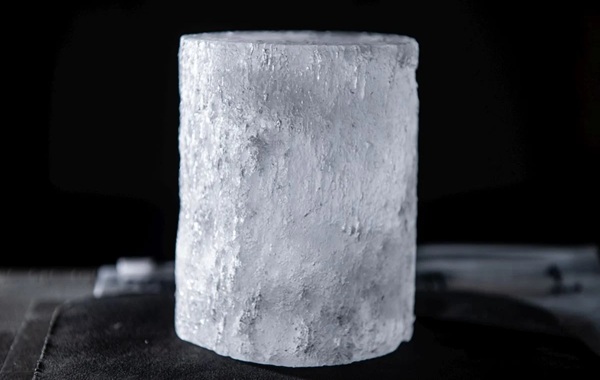 Stardust Trapped in Antarctic Ice Reveals Earth's Journey Through The Cosmos