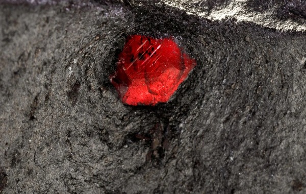 Scientists Cracked Open a Mars Meteorite And Found a Big Surprise